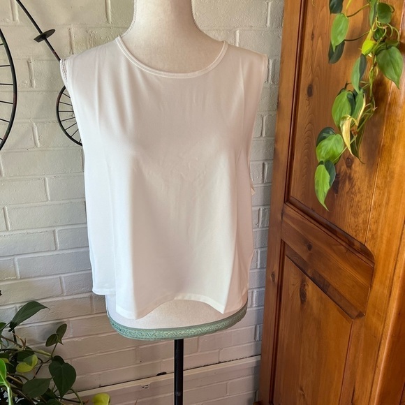 Fabletics Teagan muscle tank color silk size XL - Picture 4 of 9